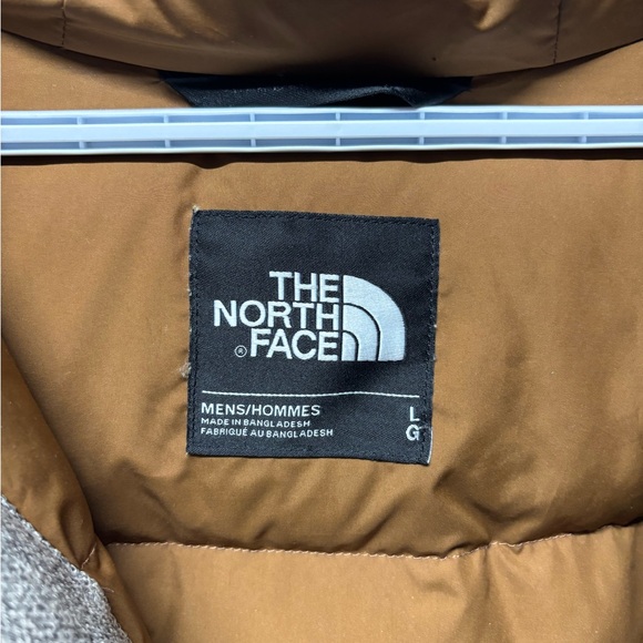 The North Face Men's Tan Jacket with Fur‎ Hood - Picture 3 of 9